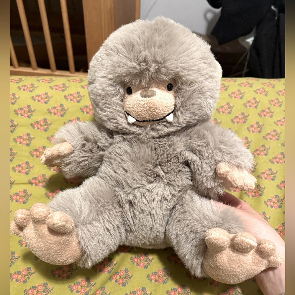 NWT Jellycat Bo Bigfoot